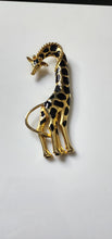 Load image into Gallery viewer, Oversized Giraffe Brooch
