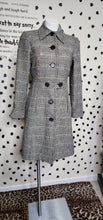 Load image into Gallery viewer, Trina Turk plaid trench   sz 8
