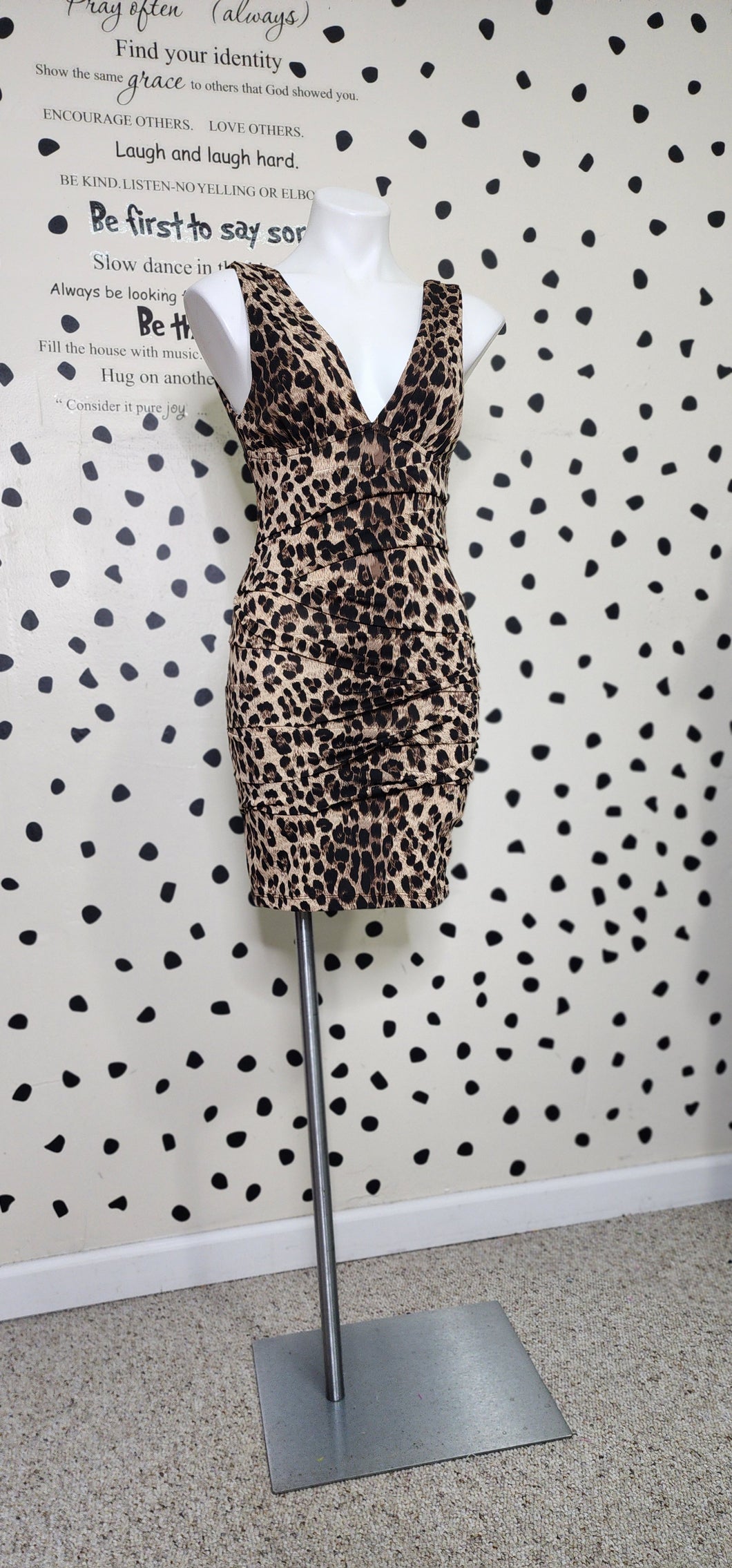 Leopard body con dress   sz med