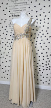 Load image into Gallery viewer, Night Moves formal chiffon dress    sz 8
