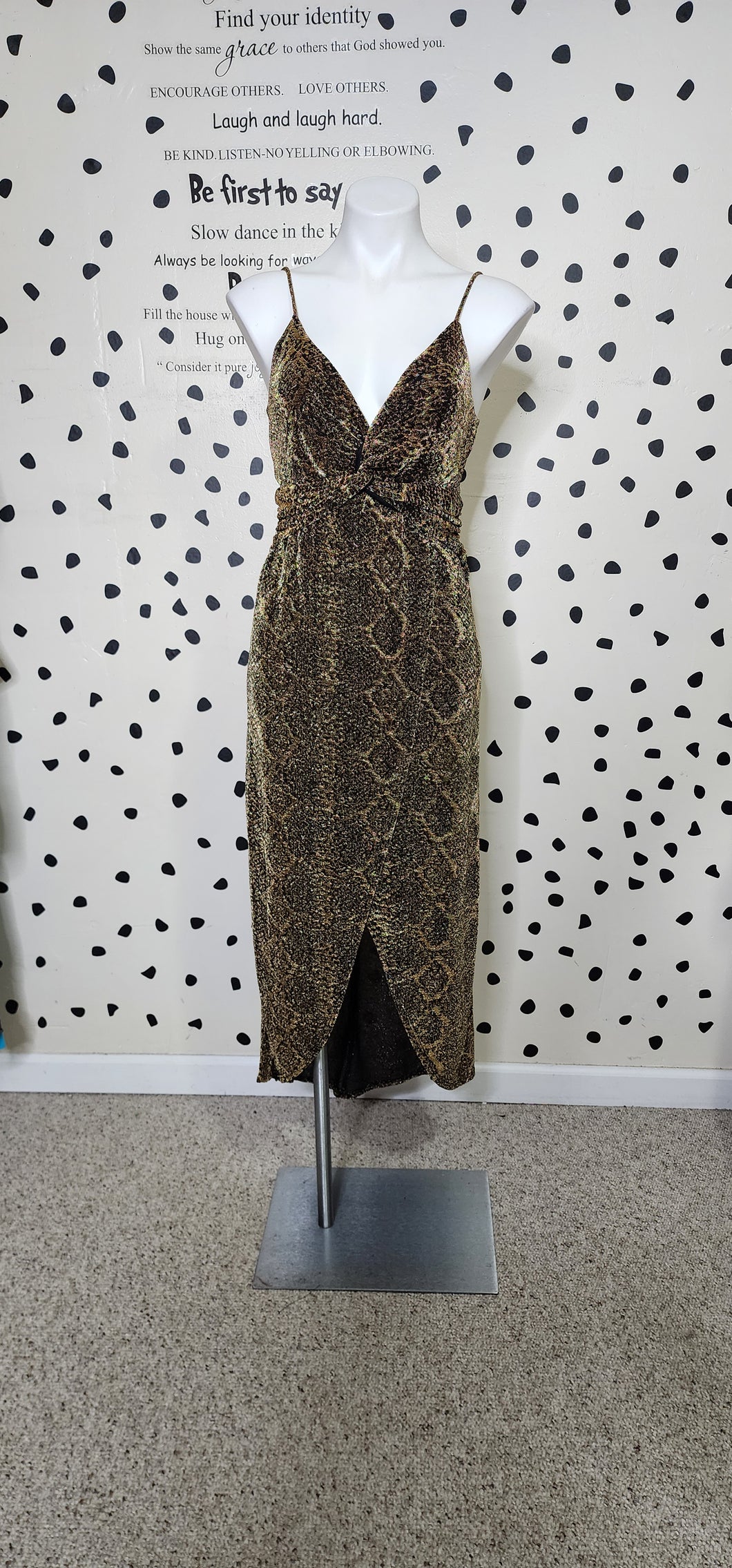 BAR  III  GOLD DRESS     SZ SM/MED