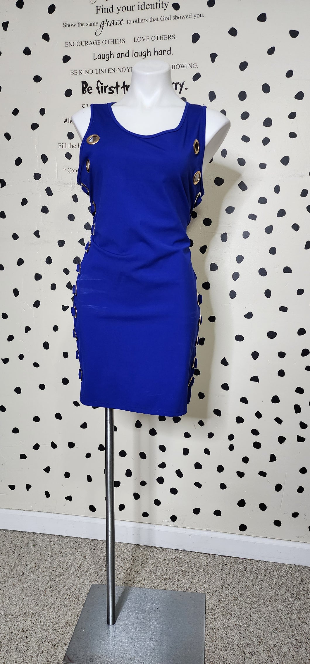 BLUE DRESS W/GROMMETS  SZ 1XL, BEST FITTING SZ 14