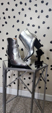 Load image into Gallery viewer, SODA SILVER BOOTS   SZ 8.5
