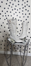 Load image into Gallery viewer, VINTAGE KITTY HEELS  SZ  40=9
