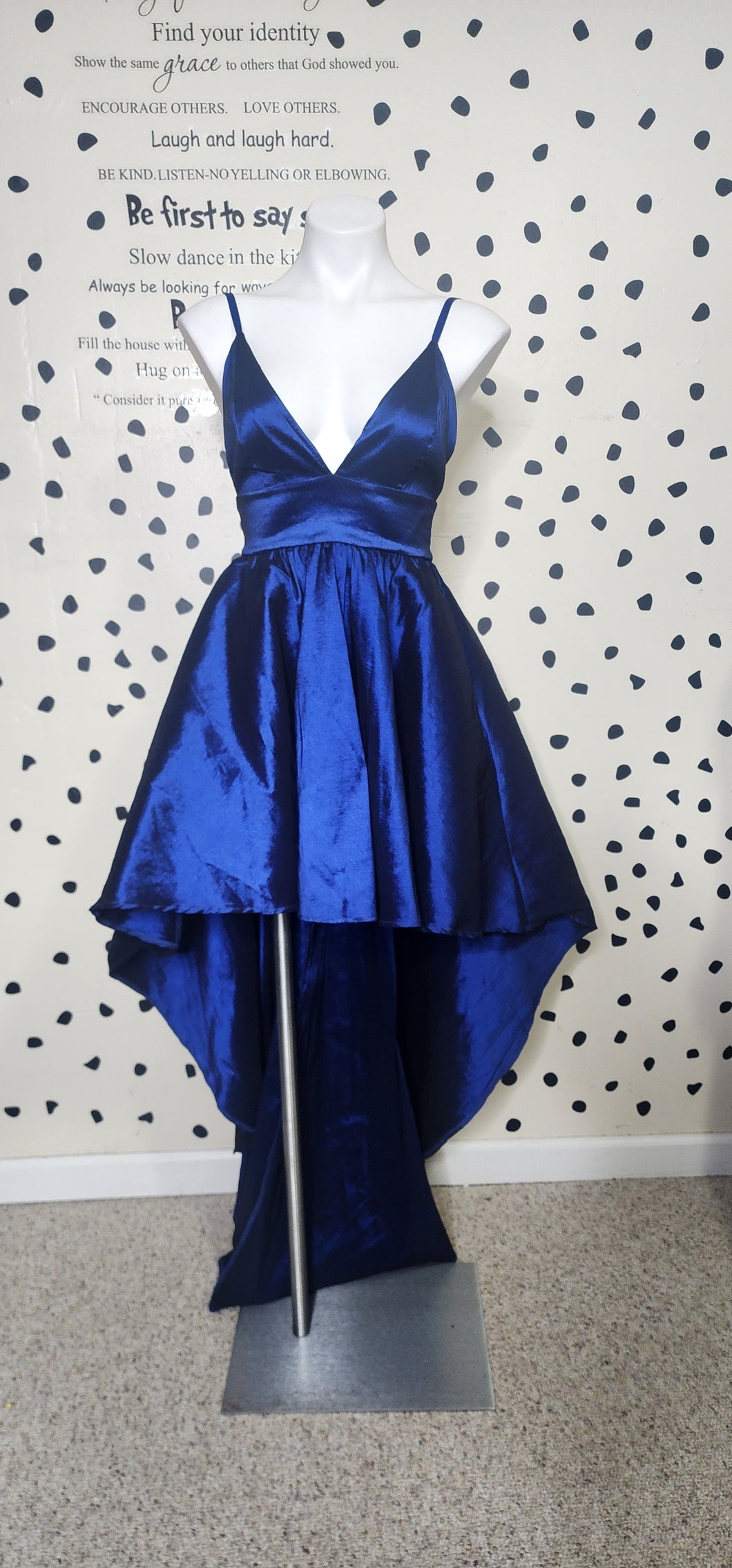 BLUE HI LOW DRESS   SZ SMALL