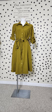 Load image into Gallery viewer, NWT SHARAGONA DRESS    SZ 10
