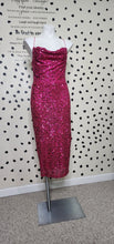 Load image into Gallery viewer, PREMIER AMOUR PINK SEQUIN DRESS    SZ 8 STRETCH
