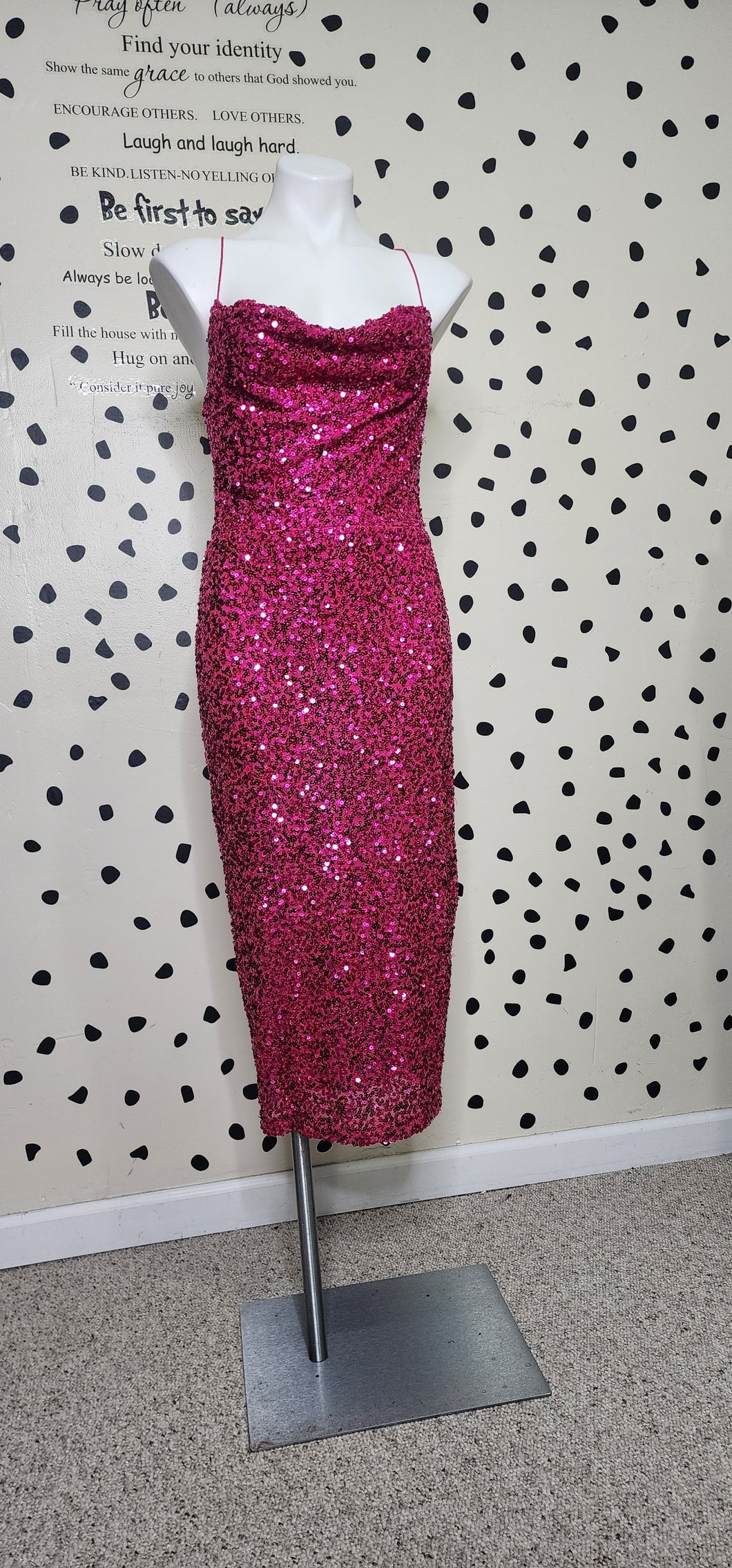 PREMIER AMOUR PINK SEQUIN DRESS    SZ 8 STRETCH