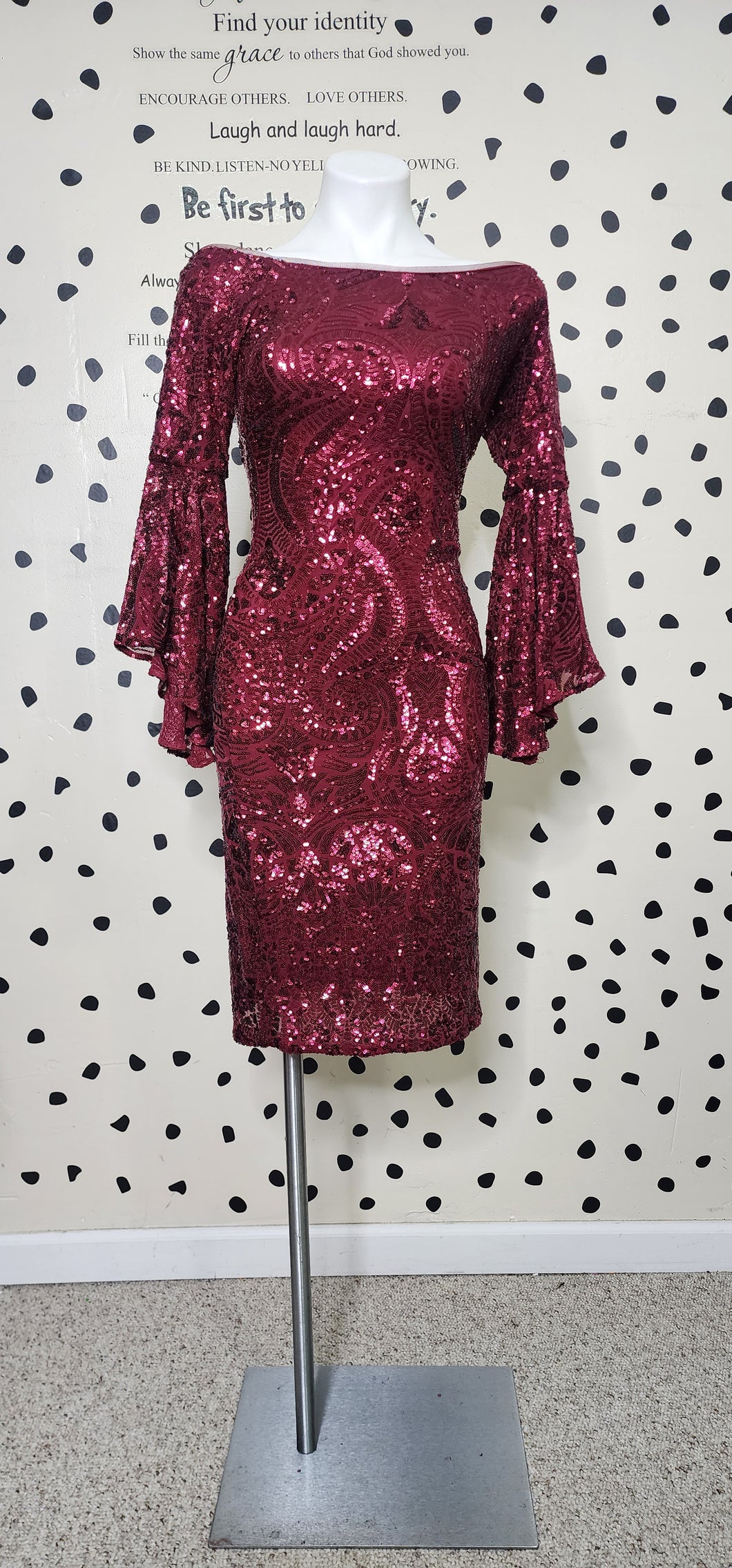 BETSEY ADMAS SEQUIN DRESS   SZ 8