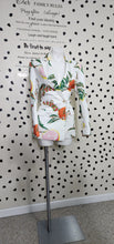 Load image into Gallery viewer, TROPIC BLAZER    SZ MED
