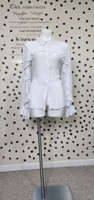 Load image into Gallery viewer, ELOQUII WHITE RUFFLED BLOUSE    SZ 20
