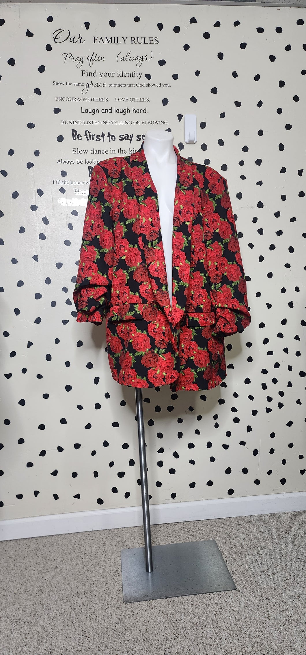 BOOHOO FLORAL BLAZER    SZ 22