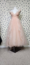 Load image into Gallery viewer, PINK TULLE DRESS     SZ UNTAGGED (FITS SZ 8/10)
