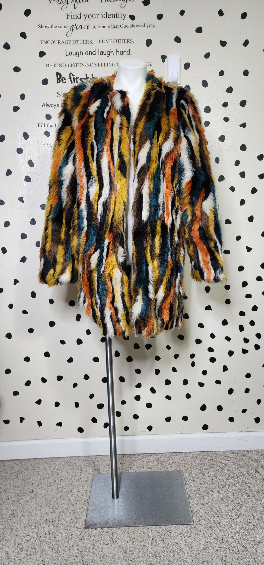 FAUX FUR MULTICOLOR COAT    SZ XL (12/14)