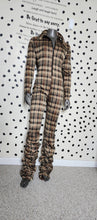 Load image into Gallery viewer, NWT PLAID PRINT JUMPSUIT    SZ MED
