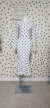 Load image into Gallery viewer, BOO HOO POLKA DOT DRESS    SZ 6-8
