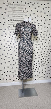 Load image into Gallery viewer, NASTY GAL PRINTED BODYCON DRESS    SZ 6-10
