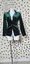 Load image into Gallery viewer, SHEIN CRUSH VELVET BLAZER    SZ SMALL
