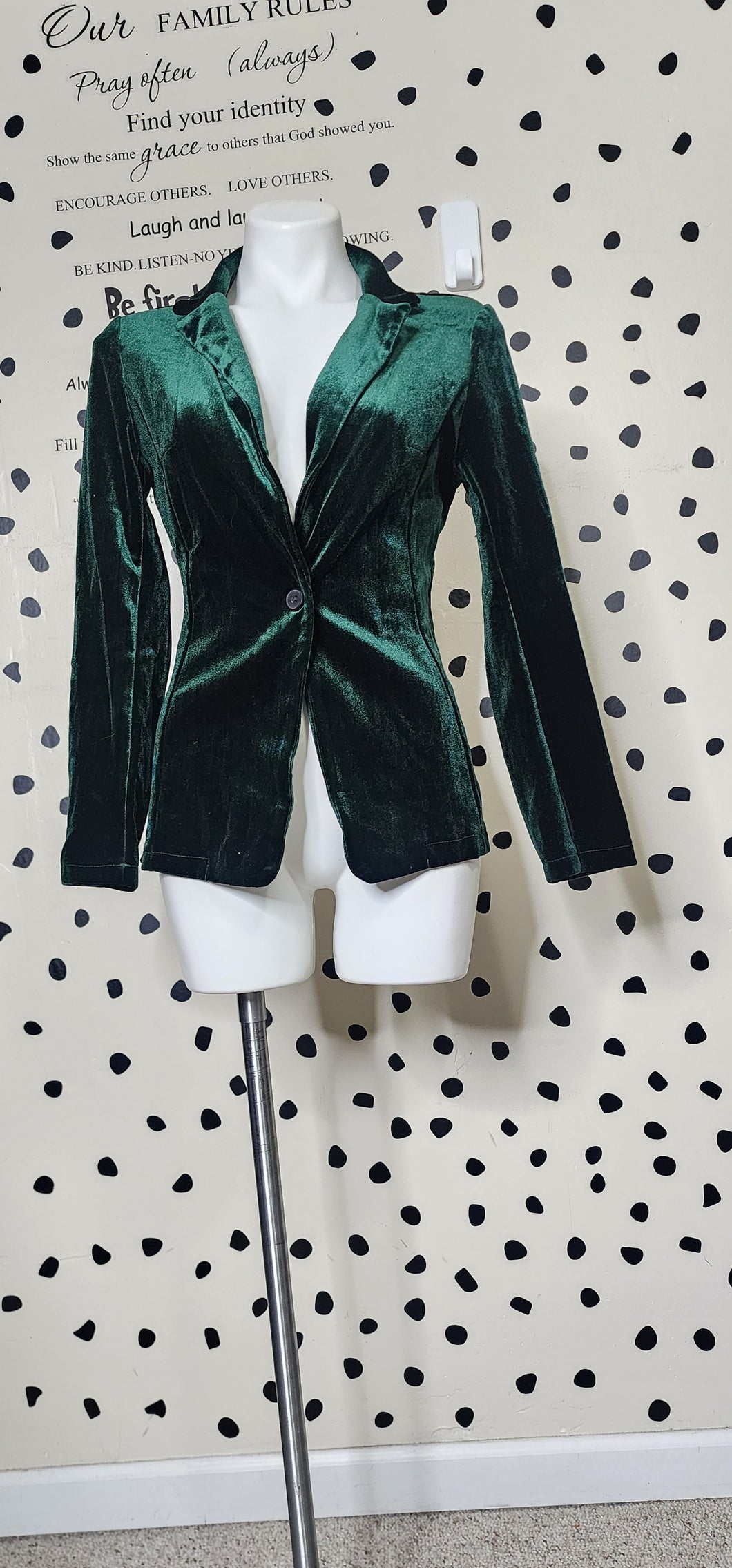 SHEIN CRUSH VELVET BLAZER    SZ SMALL