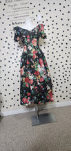 Load image into Gallery viewer, EXPO VINTAGE FLORAL DRESS    SZ 7 (6 FIT)

