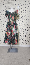 Load image into Gallery viewer, EXPO VINTAGE FLORAL DRESS    SZ 7 (6 FIT)
