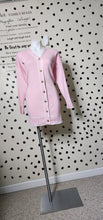 Load image into Gallery viewer, LONG PINK CARDIGAN       SZ UNTAGGED (FITTING SZ LRG-2X)
