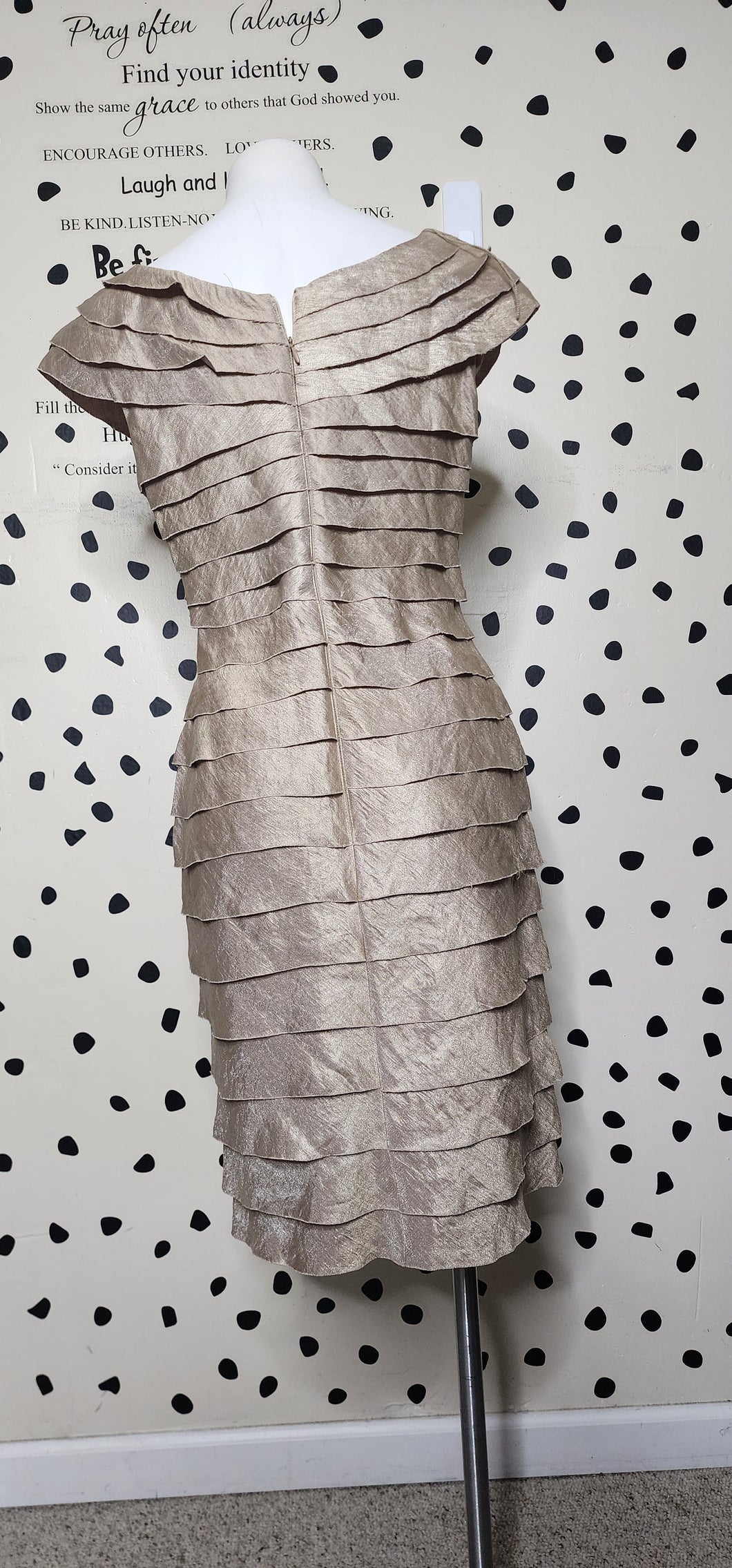 LONDON TIMES LAYERED DRESS    SZ 10