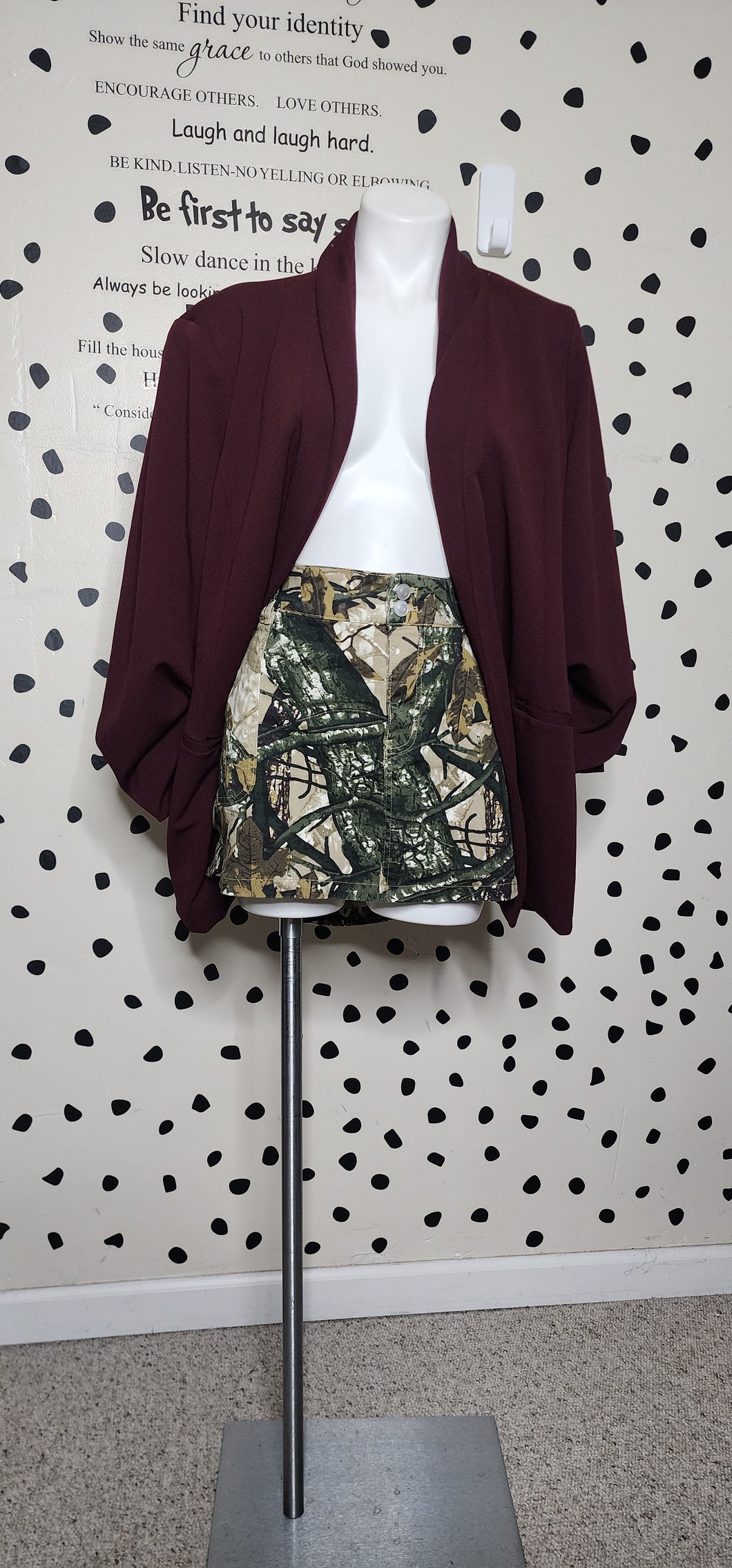 FASHION NOVA MAROON BLAZER    SZ 2X