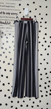 Load image into Gallery viewer, MONTEU PALAZZO PANT    SZ LRG (10/12)
