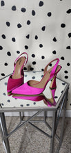 Load image into Gallery viewer, PINK HEELS   SZ  9
