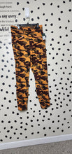 Load image into Gallery viewer, NWT WILD FABLE CAMO PANT   SZ MED
