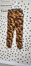 Load image into Gallery viewer, NWT WILD FABLE CAMO PANT   SZ MED
