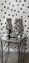 Load image into Gallery viewer, ALDO REPTILE PRINT HEELS   SZ 7
