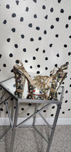 Load image into Gallery viewer, AZAELA WANG CHUNKY SANDALS    SZ 8.5

