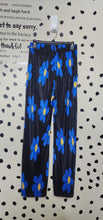 Load image into Gallery viewer, FLORAL LIGHTWEIGHT  PANT   SZ LRG
