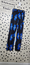 Load image into Gallery viewer, FLORAL LIGHTWEIGHT  PANT   SZ LRG
