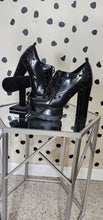 Load image into Gallery viewer, JESSICA SIMPSON PLATFORM CHUNKY HEELS   SZ 9
