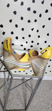 Load image into Gallery viewer, SODA WEDGES     SZ 10
