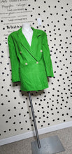 Load image into Gallery viewer, HARVE BENARD LIME BLAZER     SZ 20 (BEST FITTING SZ 18)
