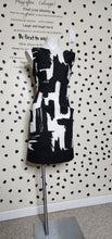 Load image into Gallery viewer, ALYX BLACK/WHITE DRESS      SZ 16 ( BEST FITTING 14/16)
