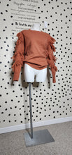 Load image into Gallery viewer, VINCE LOVE RUFFLED SWEATER    SZ MED-XLRG
