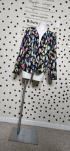 Load image into Gallery viewer, LIZ CLAIRBORN COLOR SPLATTER TOP     SZ XL
