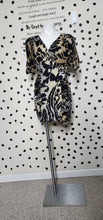 Load image into Gallery viewer, PRINTED BODYCON DRESS     SZ LRG
