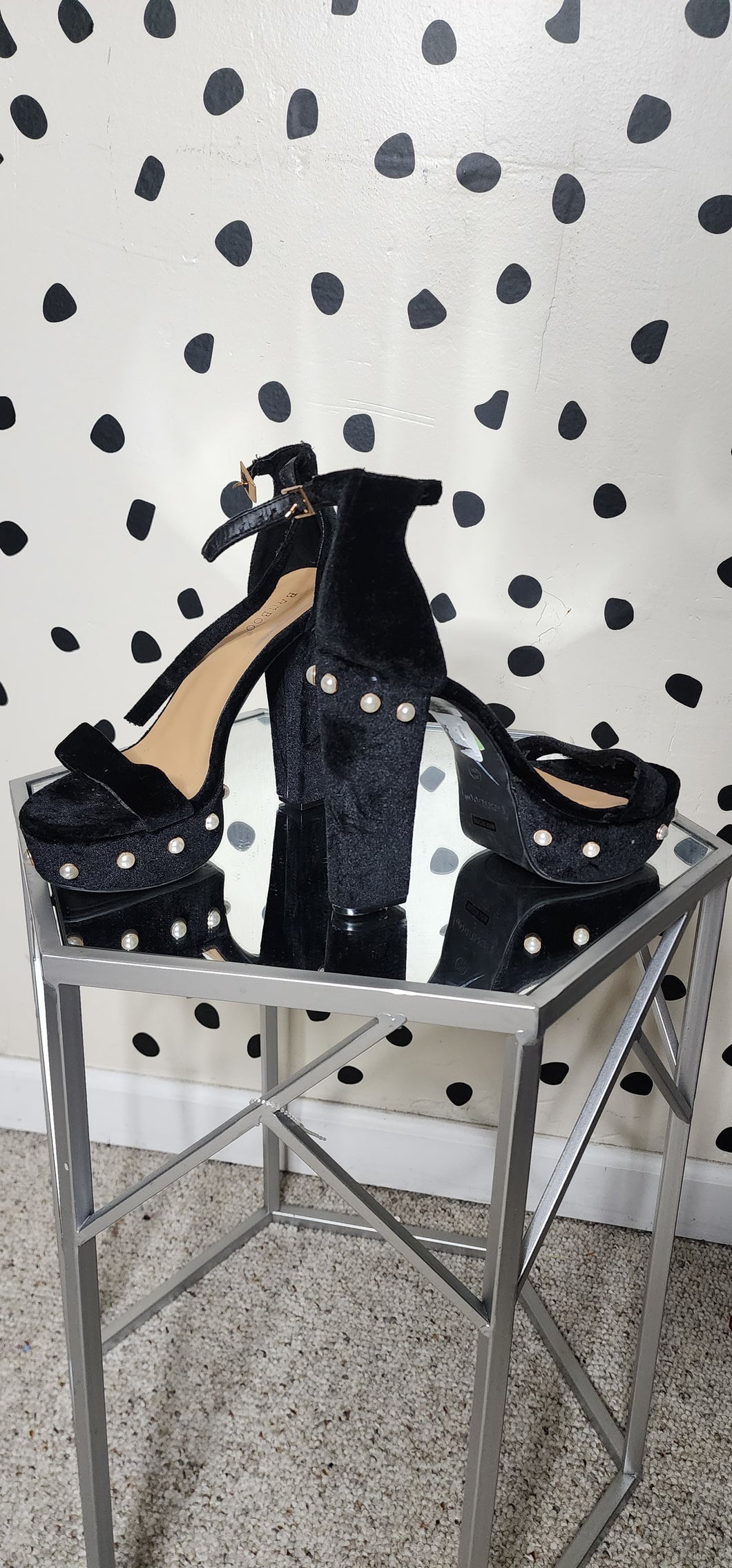 BAMBOO BLACK PLATFORM HEELS     SZ 8.5