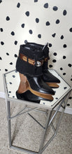 Load image into Gallery viewer, NEW CAPE ROBBIN DISTRESSED  BOOTIES    SZ 8.5
