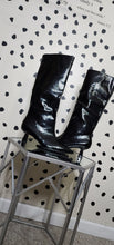 Load image into Gallery viewer, OLIVIA PATENT LEATHER KITTY HEELS    SZ 10

