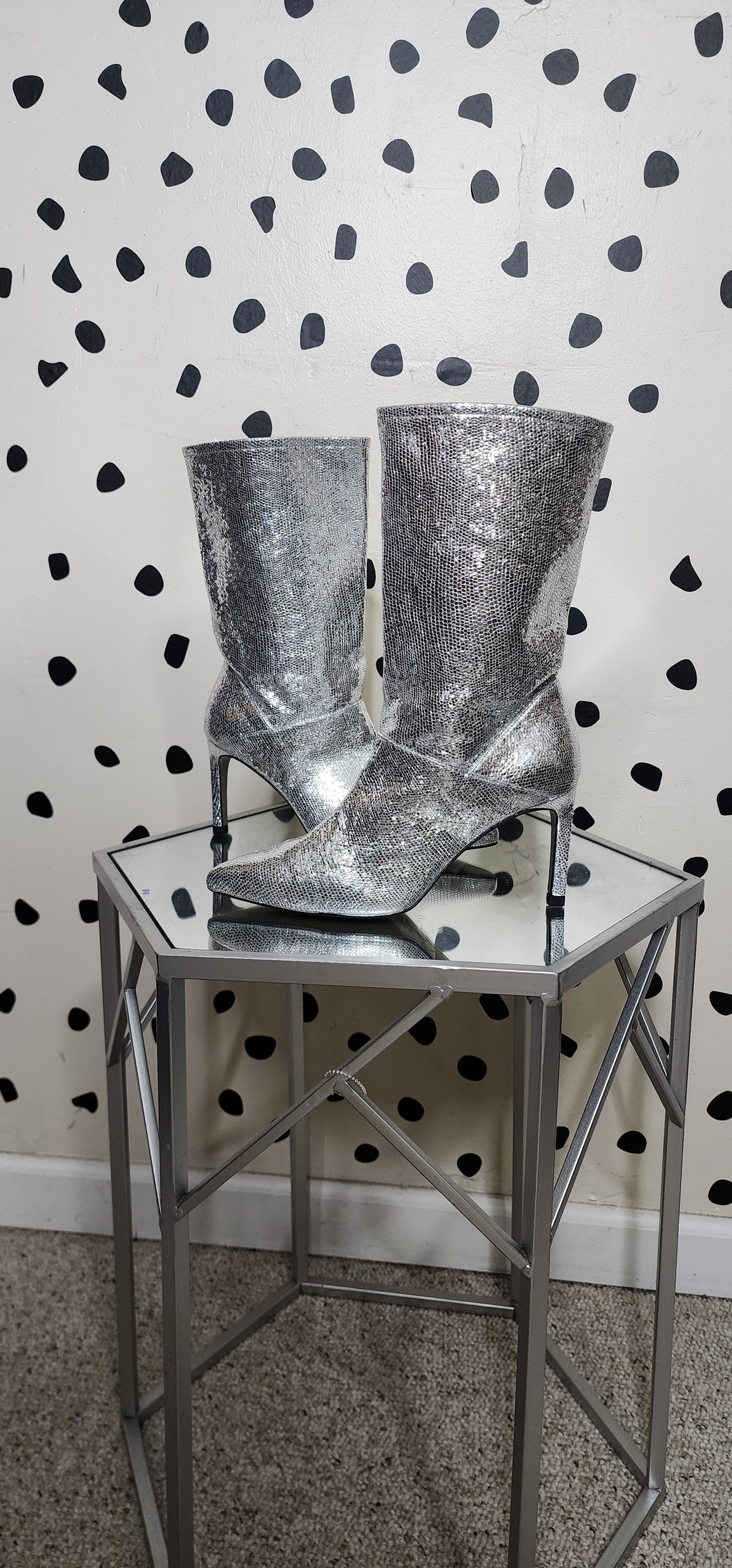 NEW ALL SAINTS SILVER HEELS    SZ 8, BEST FITTING SZ 7