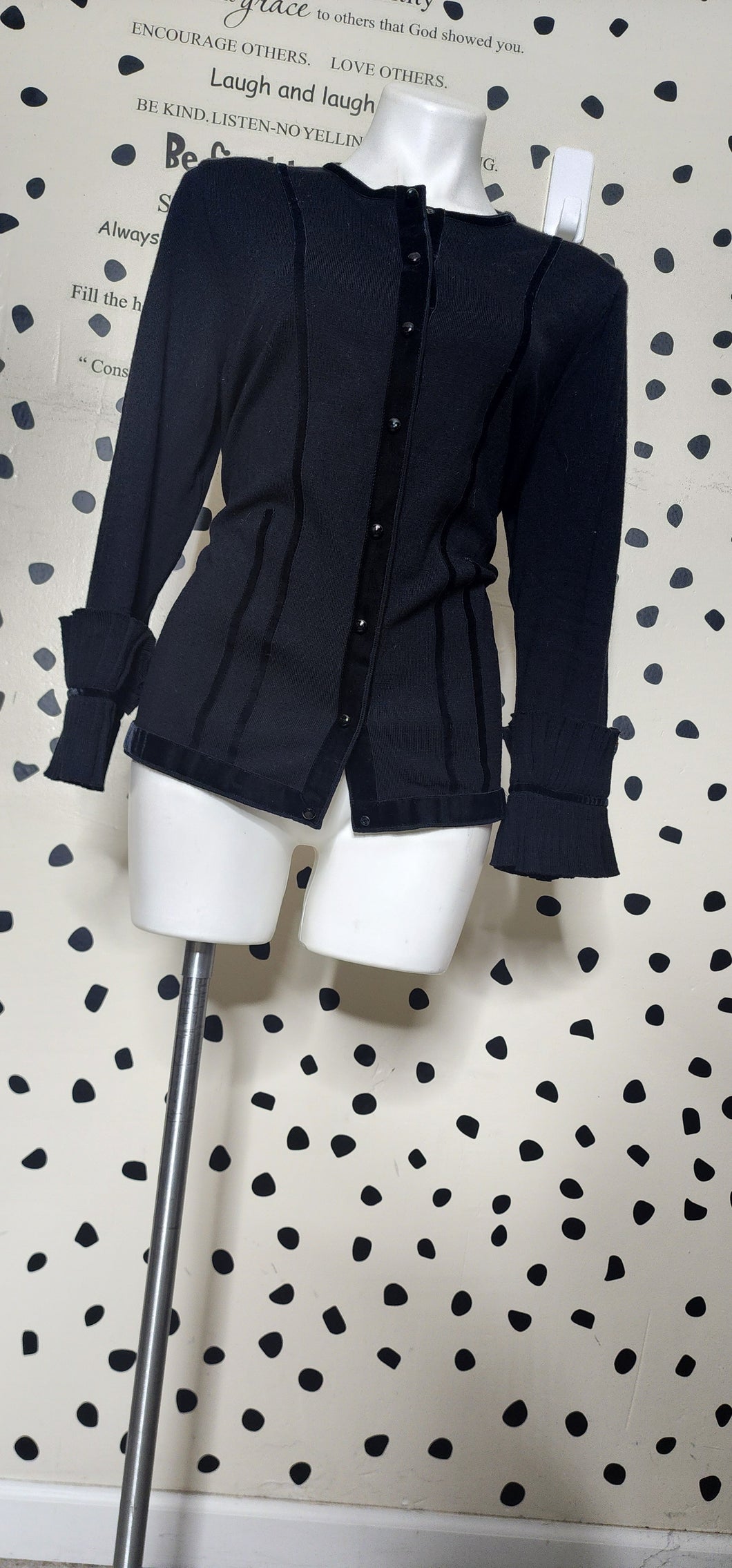 ESCADA CARDIGAN    SZ 44=LRG/XLRG
