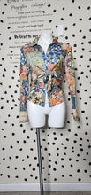 Load image into Gallery viewer, BOHO CHIC  TIE TOP      SZ LRG
