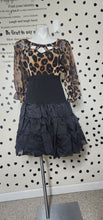 Load image into Gallery viewer, SHEIN PLUS RUFFLED FLARE SKIRT     SZ 2XL
